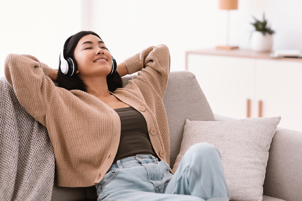 Does Listening To J-Pop Help You Pick Up Japanese Faster?